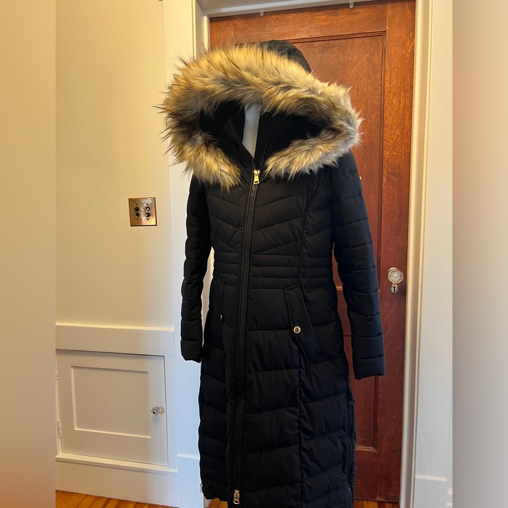 Laundry by Shelli Segal long black coat, size large